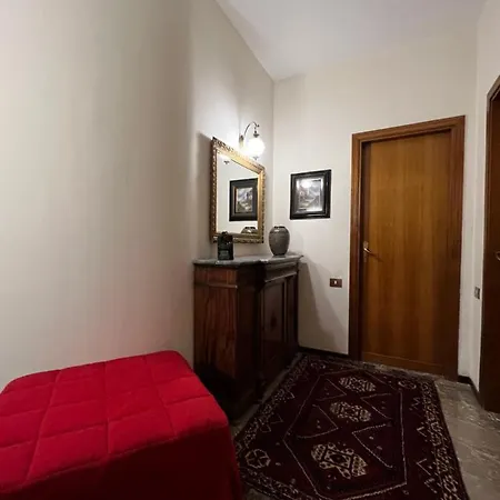 & House - Imparato Centro Politeama